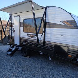 2024 Wildwood T157FBGT