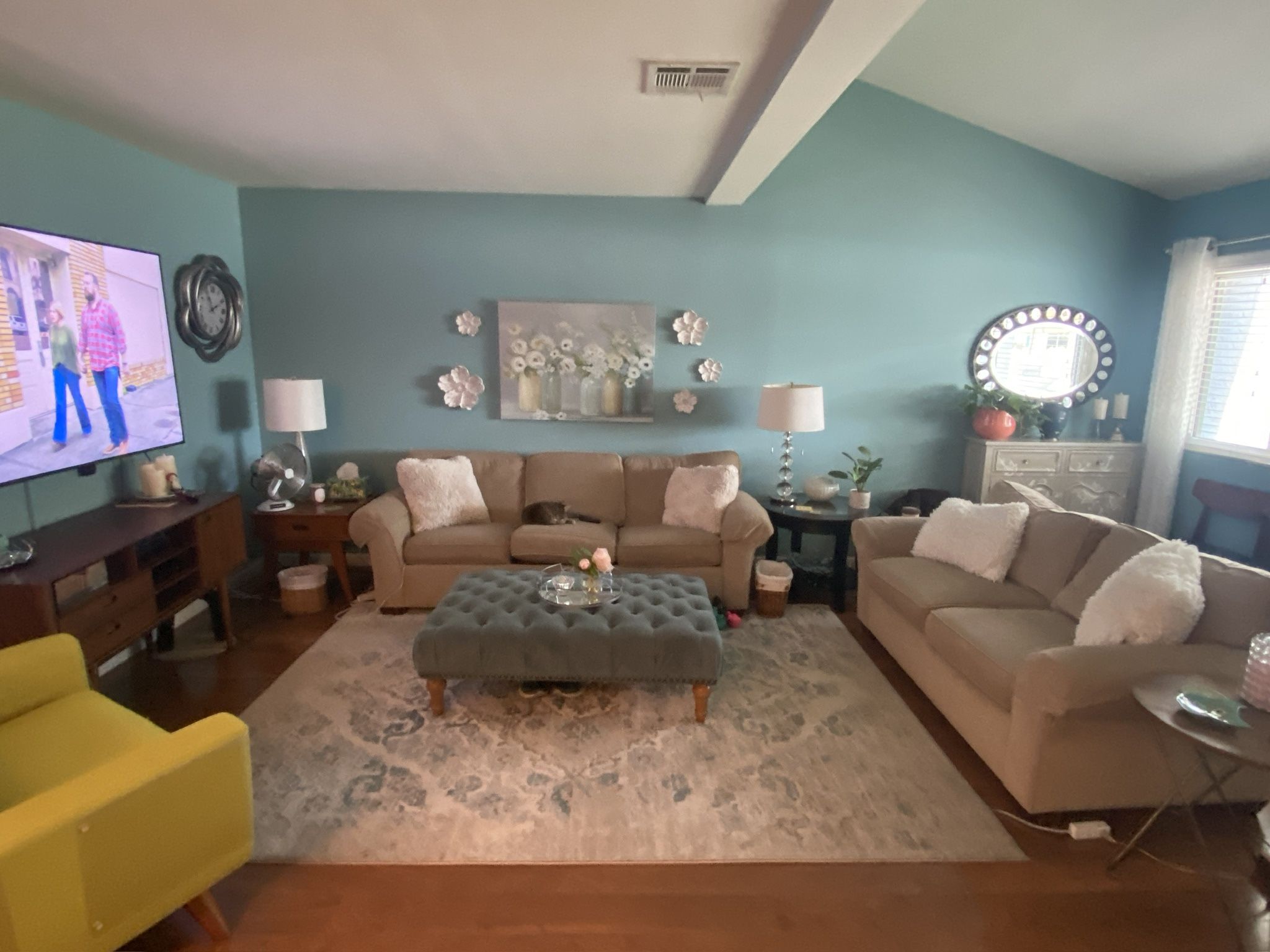 Free Sofa, Loveseat, Ottoman And End Table