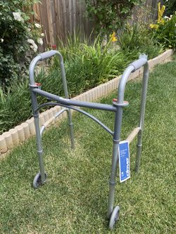 A Brand New Walker Tags Still On It.🌟