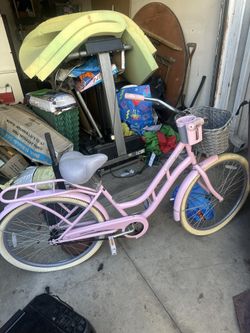 Pink Cruiser Bike – Like New