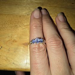 10k tanzinite and diamond ring