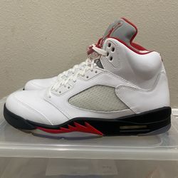 Jordan 5 Fire Red (2013)