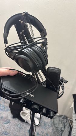 Recording bundle Interface, Microphone, Stand & cables
