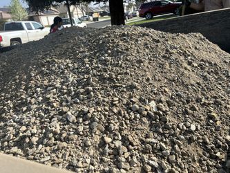 6 Yards Road Base / gravel Free Delivery 🚚
