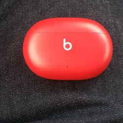 Beats Studio Buds