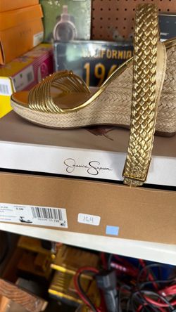 brand new Jessica Simpson's 8.5 M