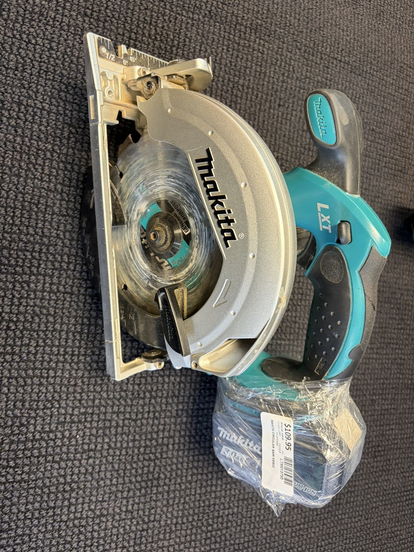 MAKITA CIRCULAR SAW XSS02