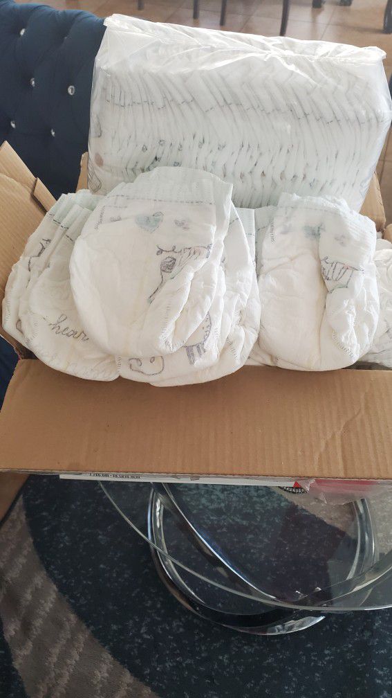 Baby Diapers Bax Full And One Bax  150 Pices 
