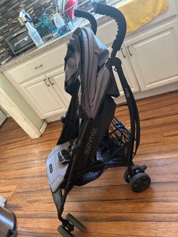 3D lite running stroller