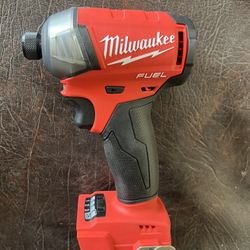 Milwaukee M18 Fuel Surge Impact Driver