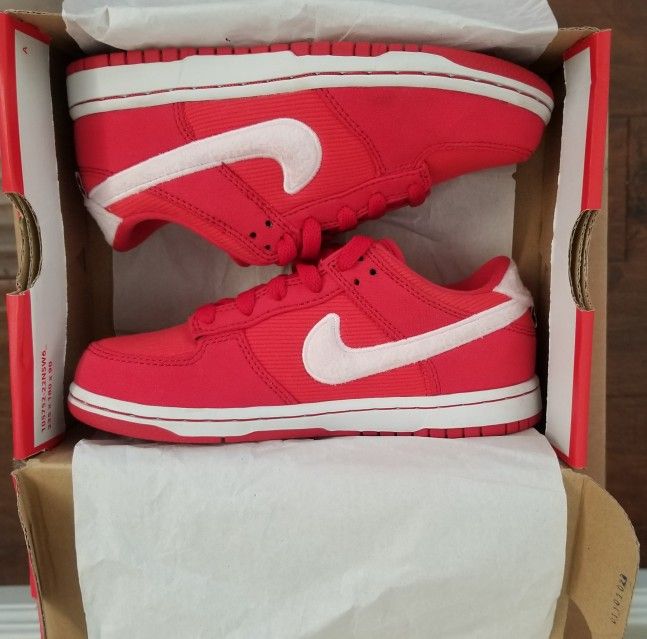 Nike Dunk Low Size 1y PS