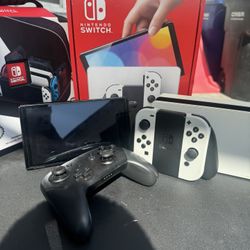 Switch OLED + Accessories 
