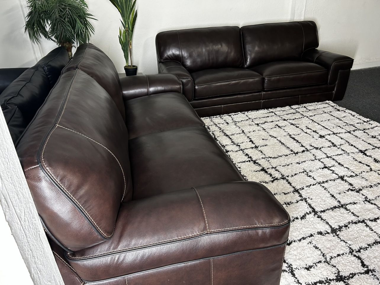 100% Real Leather Sofa- Myars