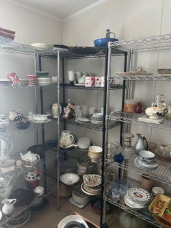Various household plates,dishes, lamps,paintings