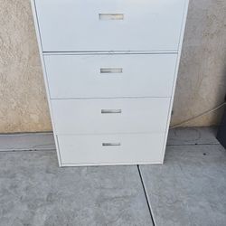 Metal Filing Cabinet 