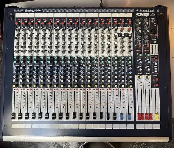 Soundcraft Gb Two Mixing Desk