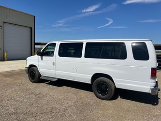 2011 Ford E-350