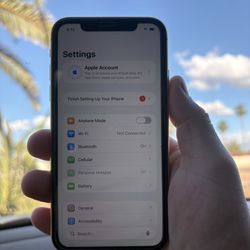 iPhone 11 (UNLOCKED) (256GB)