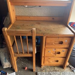 $10 Or Free Kids Work Station Desk And Chair.