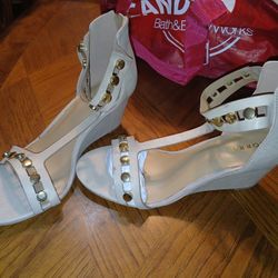 Torrid Tan Wedge Heels Sz 9W