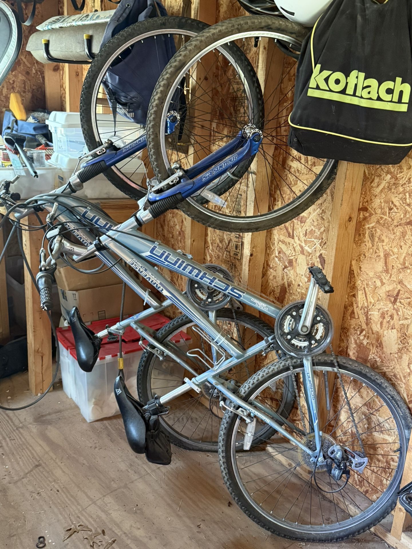 1 Schwinn Traverse Women’s Bicycles