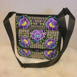 New Artesanal Crossbody Bag 