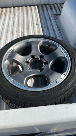 Nissan Exterra Whell Spare