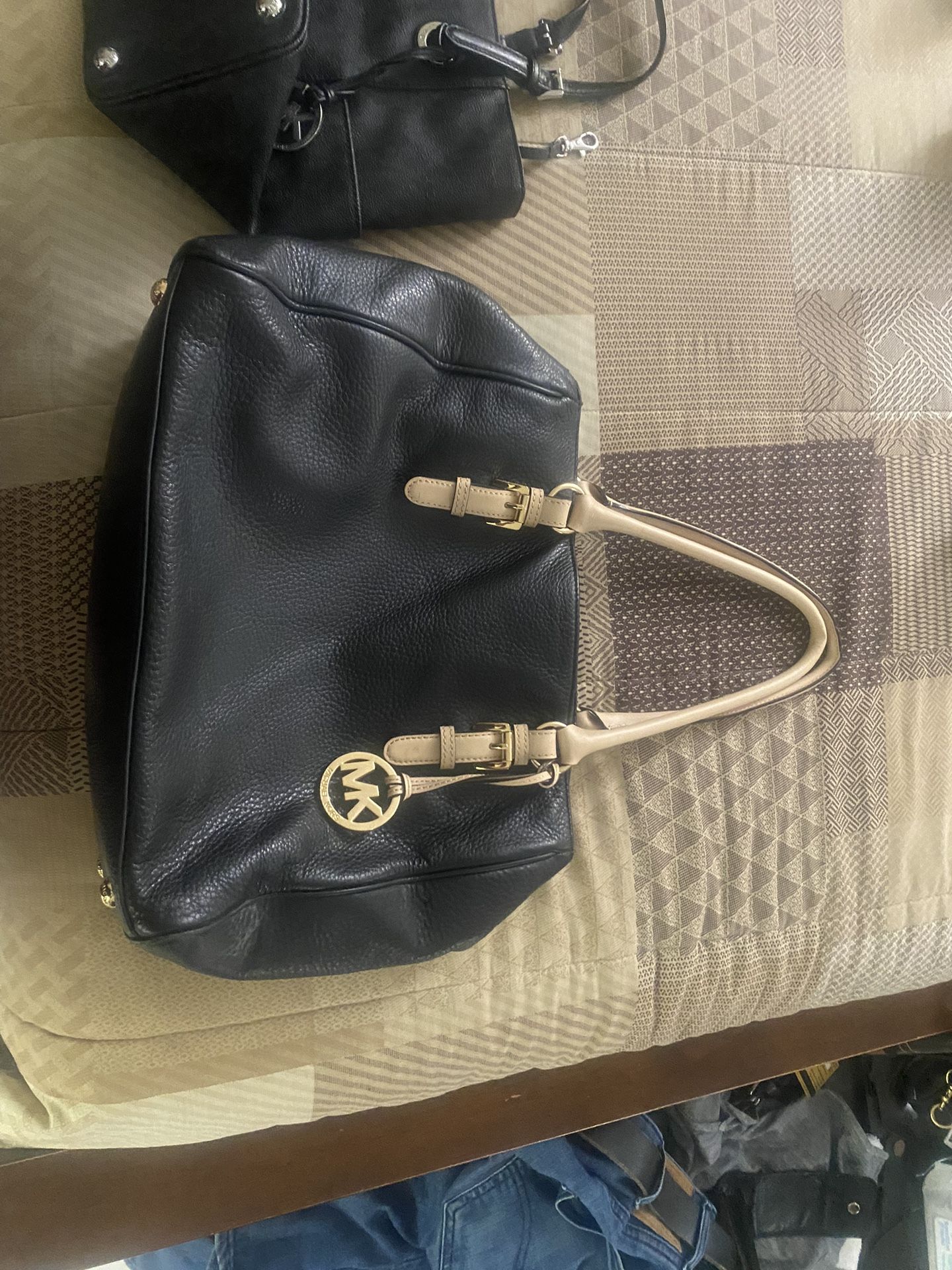 Two Beautiful Michael Kors Purse Jewelry Accessories