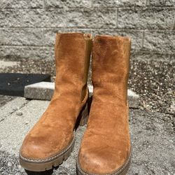 Boots Women’s 