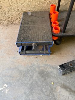 Motorcycle jack