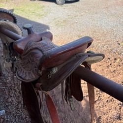 Saddle