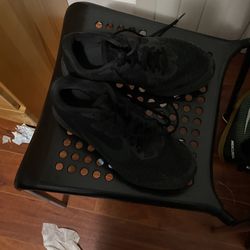 Nike Size 7 Black Shoes