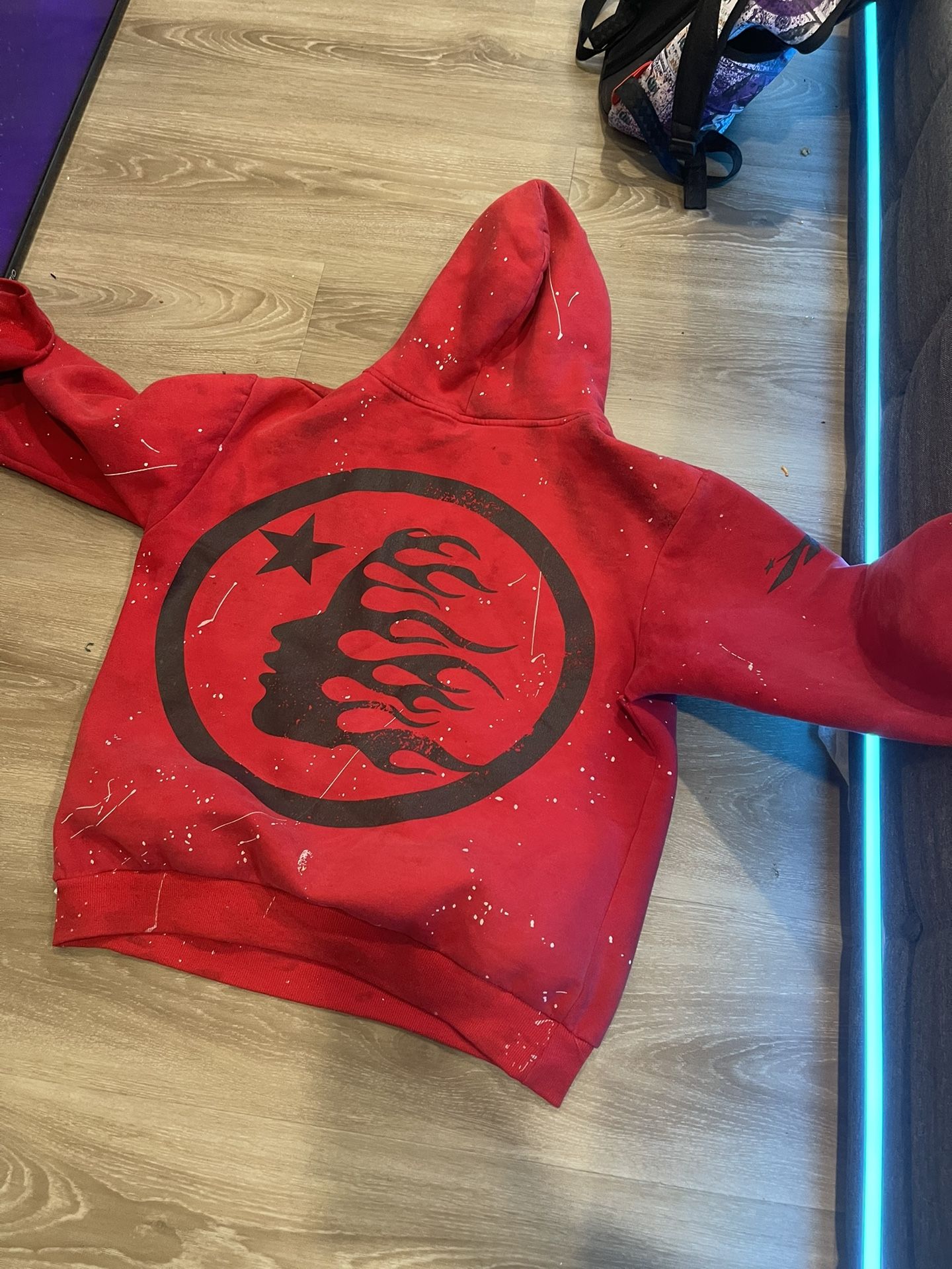Red Hellstar