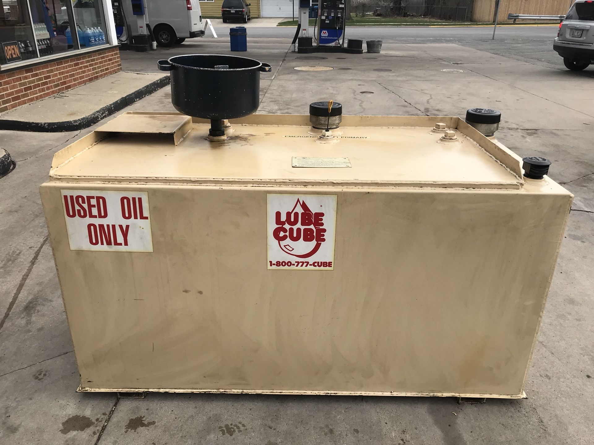 Lube Cube Oil Tank