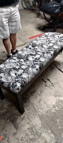 Black And White Skull Bench L