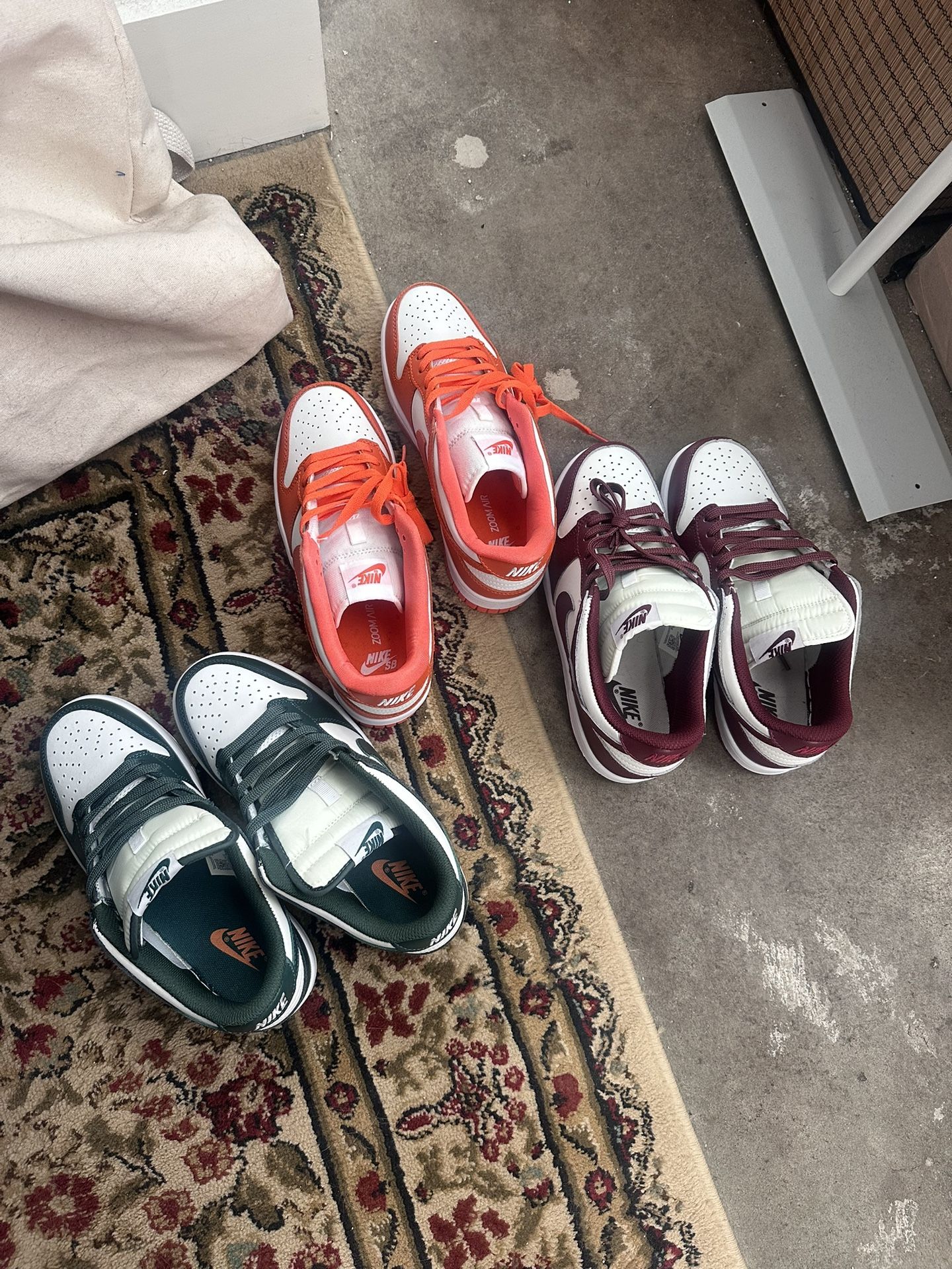 Dunks Size 8 (small) In Women’s