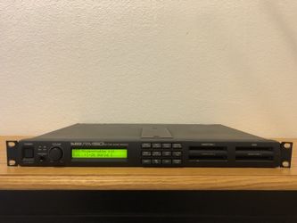 Yamaha RM50 Digital Rhythm Programmer Drum Machine