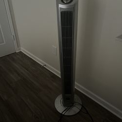 Oscillating fan