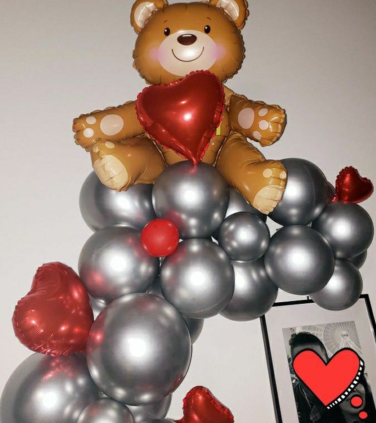 Valentines Balloon Garland