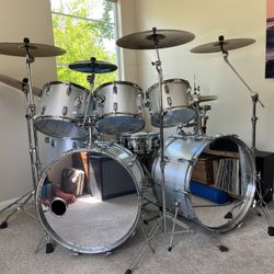 Tama Imperialstar Drum Kit Complete 