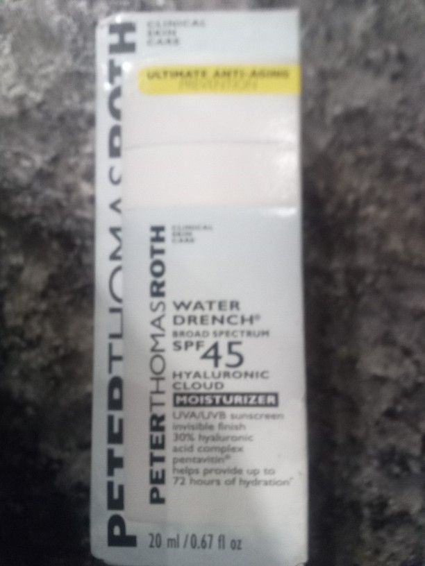 50 Bottles Peter Thomas Roth Hyaluronic Cloud Moisturizer