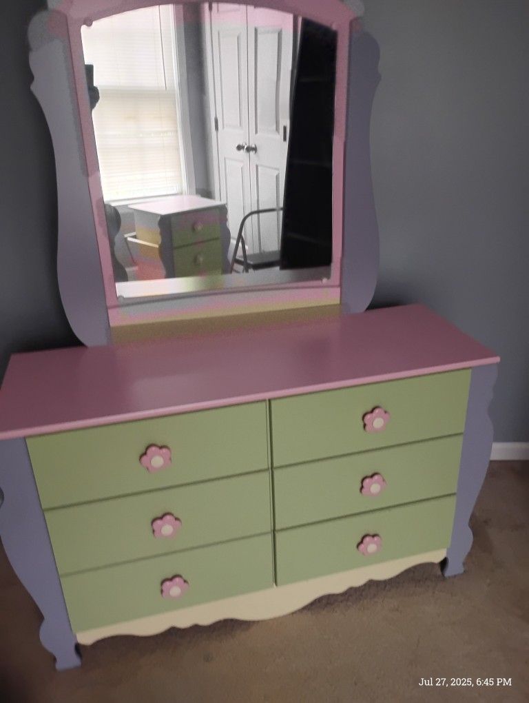 Girls Twin Bed Set