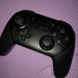 Nintendo Switch Pro Controller 