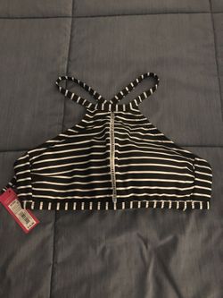 NEW Women’s Swim Top, Size D/DD