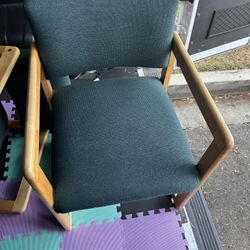 Set Of 4 chairs