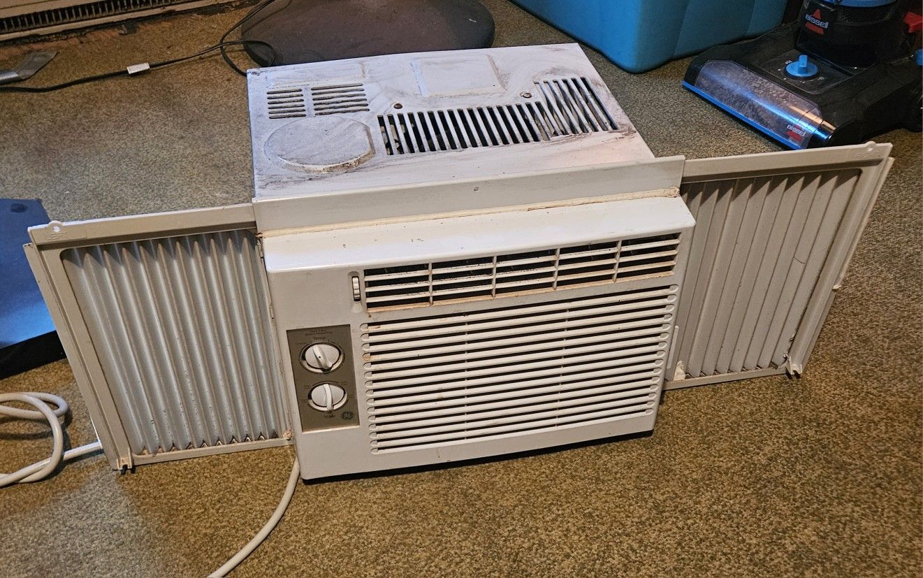 Air Conditioner (Small)