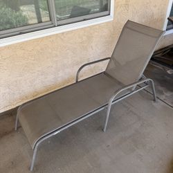 Adjustable Pool Chair (good Condition)(free Delivery)