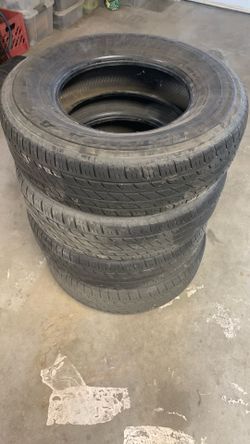 Tires 🛞 225/75R15. X4