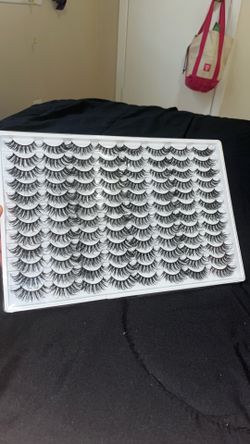 $20 eyelashes