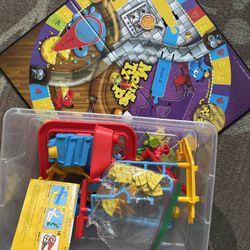Mouse Trap Board Game (Complete Set, No Box) 